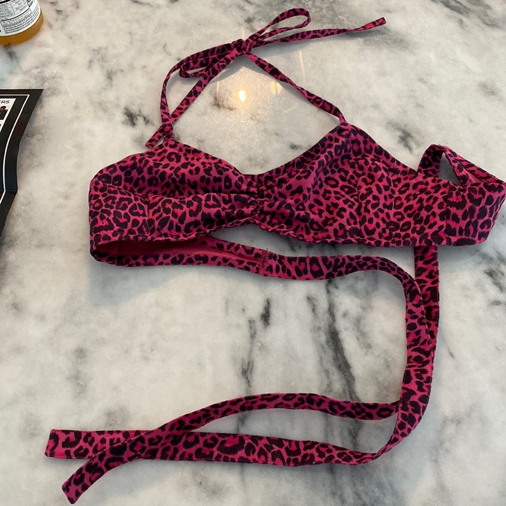 Women’s pink leopard top, Size Small